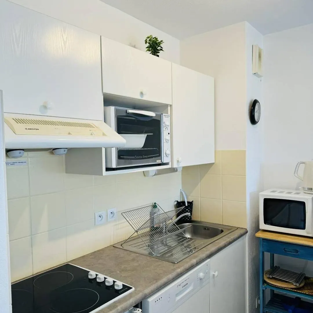 Appartement Centre Ville, Au Calme, Jardin. Quiberon 0*,